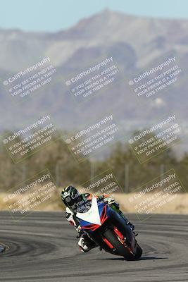 media/Dec-04-2025-Racers Edge (Thu) [[5ebc9f124d]]/3-B Group/1-Session 1 (Turn 7)/